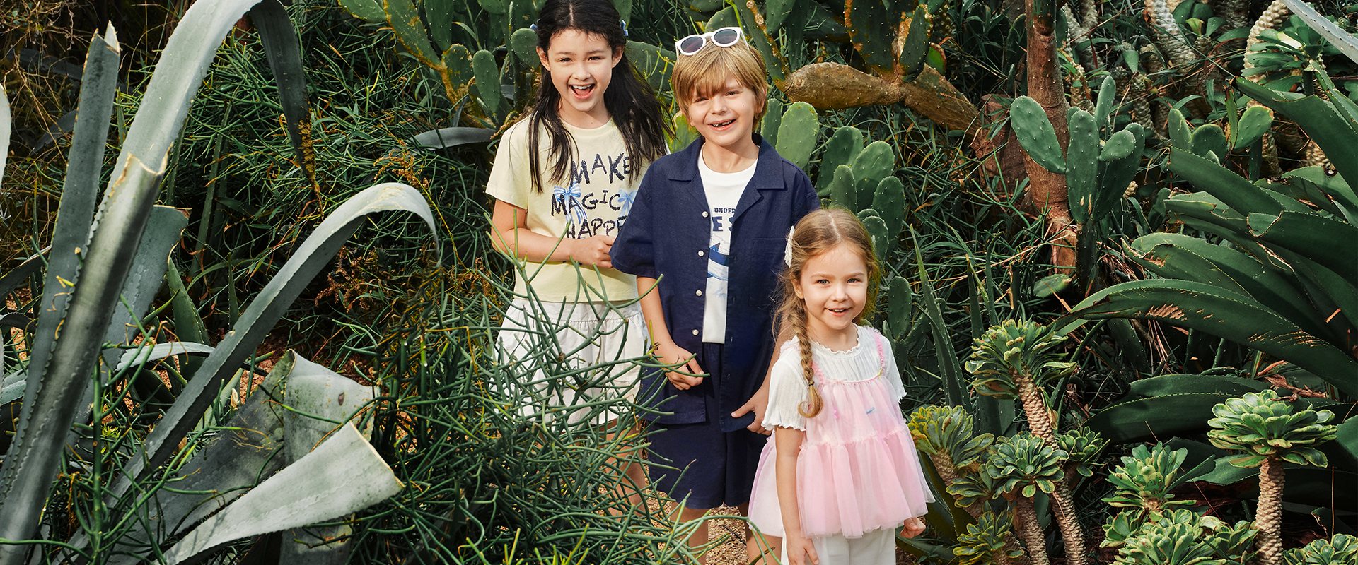 Children wearing Balabala fashion